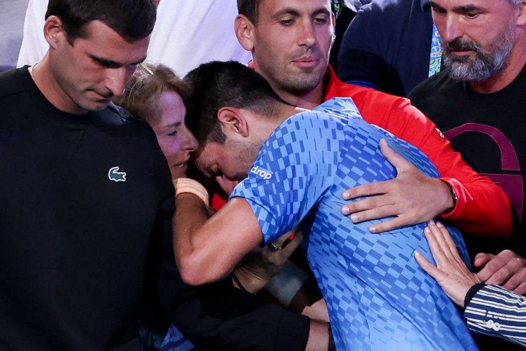 230130093048-05-novak-djokovic-emotional