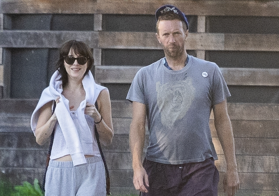 66c39d8edd1c45b91e1632ab_CHRIS MARTIN DAKOTA JOHNSON