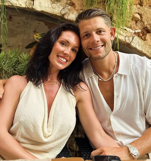 81619861-13117217-image-a-73_1708682358121