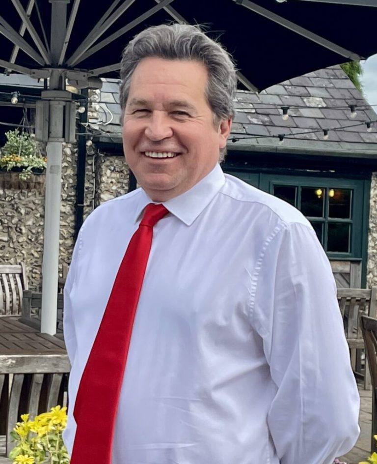 Chris-Chilton-833x1024