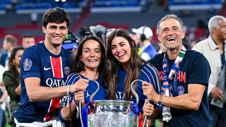 luis-enrique-mujer-elena-U18621268038pmo-1920x1080@Mujer Hoy