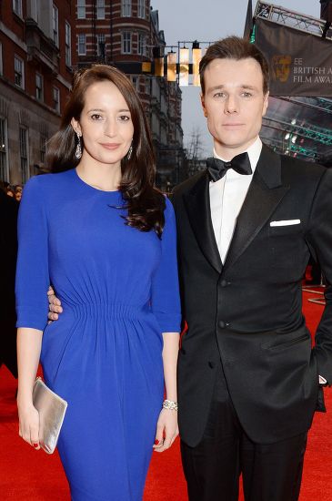 olivia-bennett-rupert-evans-550nw-8343326d