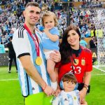 santiago-es-el-hijo-mayor-de-la-pareja-que-conforman-dibu-martinez-y-mandinha-es-el-hermano-de-la-pequena-ava-foto-redes-sociales-Z7MRTB5EGFFWNBBKTA5B2XAJTE