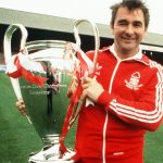 Nottingham-Forest-boss-Brian-Clough-with-the-European-Cup