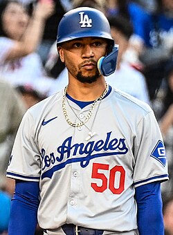 Dodgers_at_Nationals_(53676957188)_(cropped)