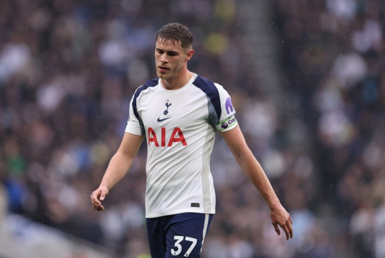 micky-van-de-ven-tottenham-1061793200