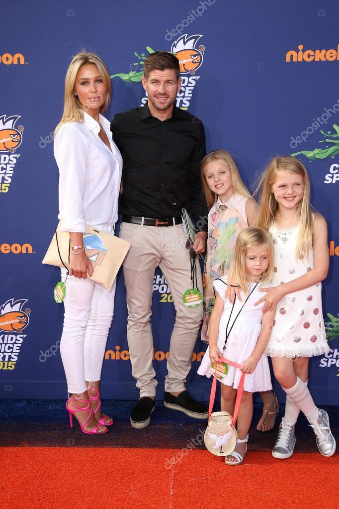 depositphotos_78232940-stock-photo-steven-gerrard-alex-curran